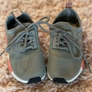 Cute little girls size 10 adidas